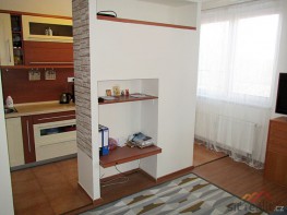 Компактная квартира, 2+кк, 53 м2, балкон, Прага 8 – Троя